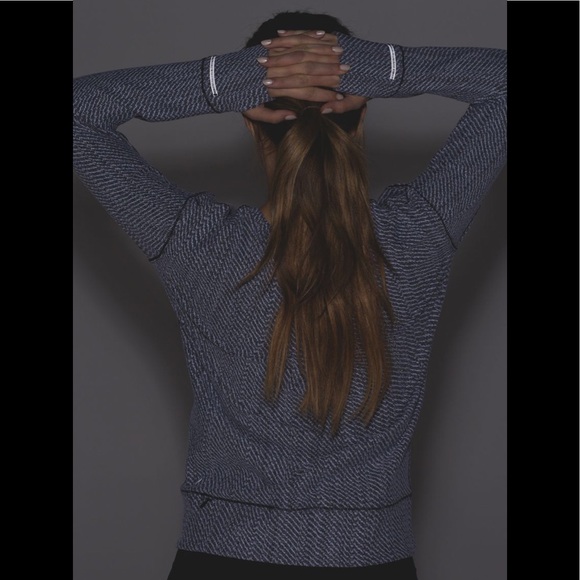 Lululemon Rush Hour Long Sleeve Hazy Heather - Picture 2 of 8
